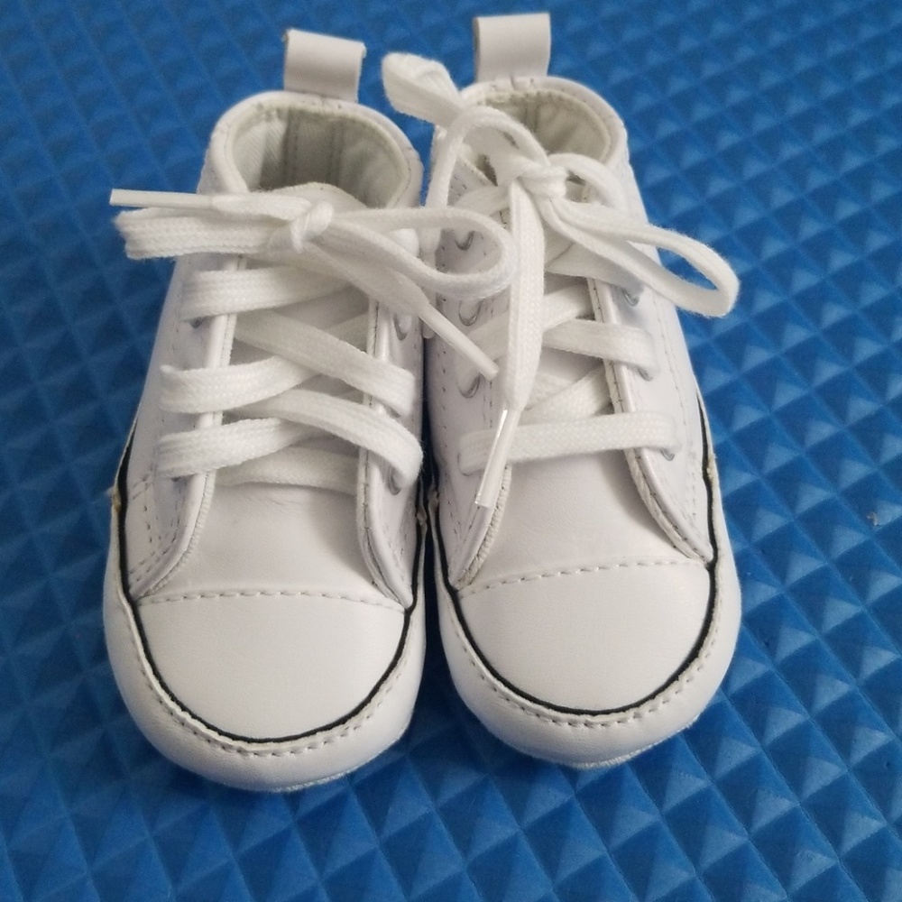 Converse First Star